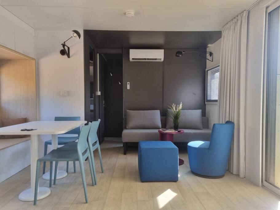 Charmant Et Spacieux Mobil Home Rocbaron Exterior photo